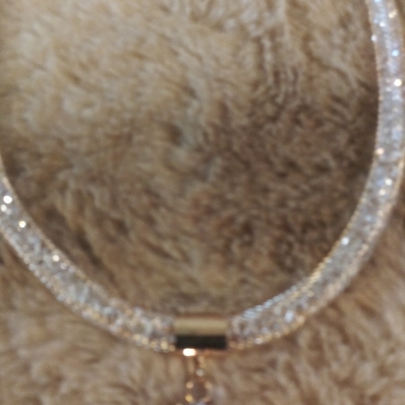 White Austrian Crystal Flower Pendant Necklace 21Inch - Picture 7 of 16